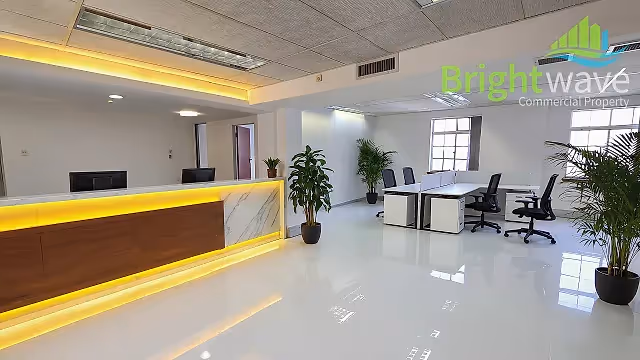 Office to let at Allianz House in Cape Town CBD.