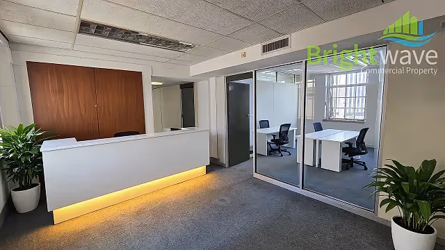 Office to let at Allianz House in Cape Town CBD.