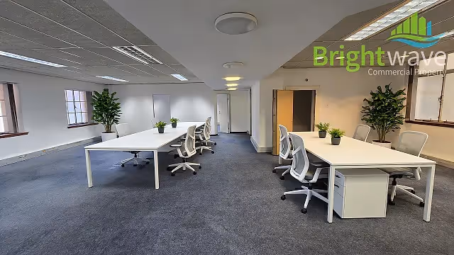 Office to let at Allianz House in Cape Town CBD.