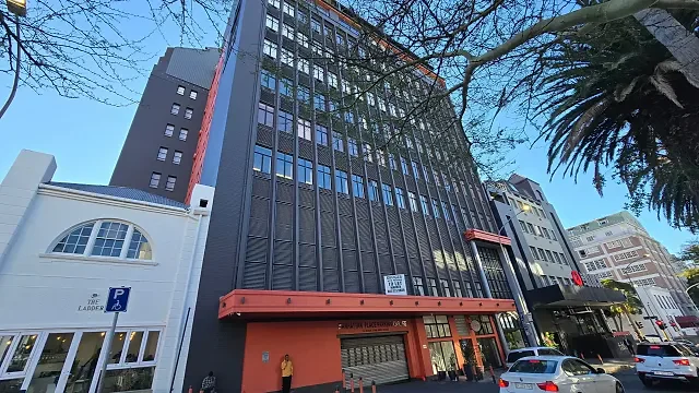 Manhattan Place, Cape Town CBD - building photo 2