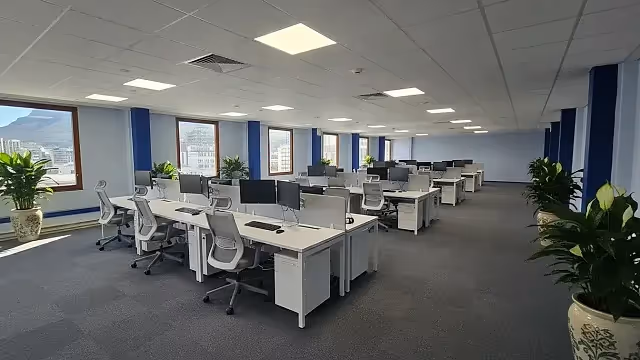 Office to let at Matador Centre in Cape Town CBD.