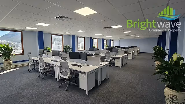 Office to let at Matador Centre in Cape Town CBD.