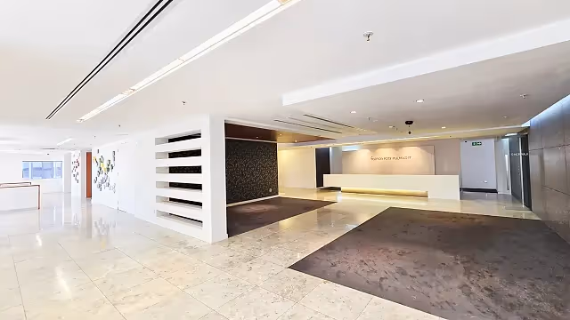 Office to let at 8 Riebeek Street in Cape Town CBD.