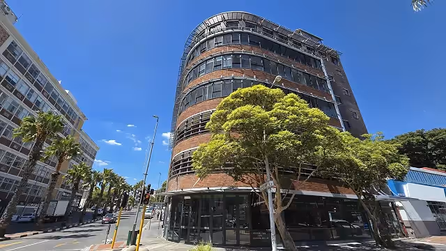 Temple House - Roeland Street/City Centre in Cape Town CBD, exterior view.