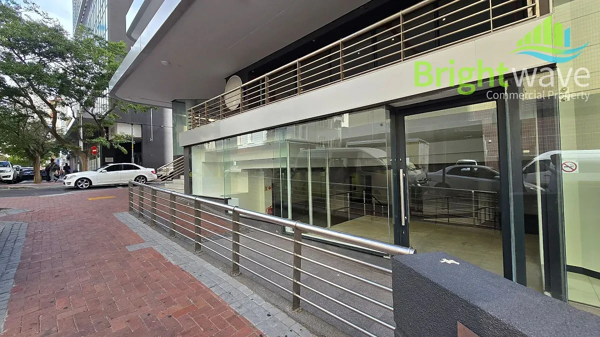 The Pinnacle retail space to let in Cape Town CBD