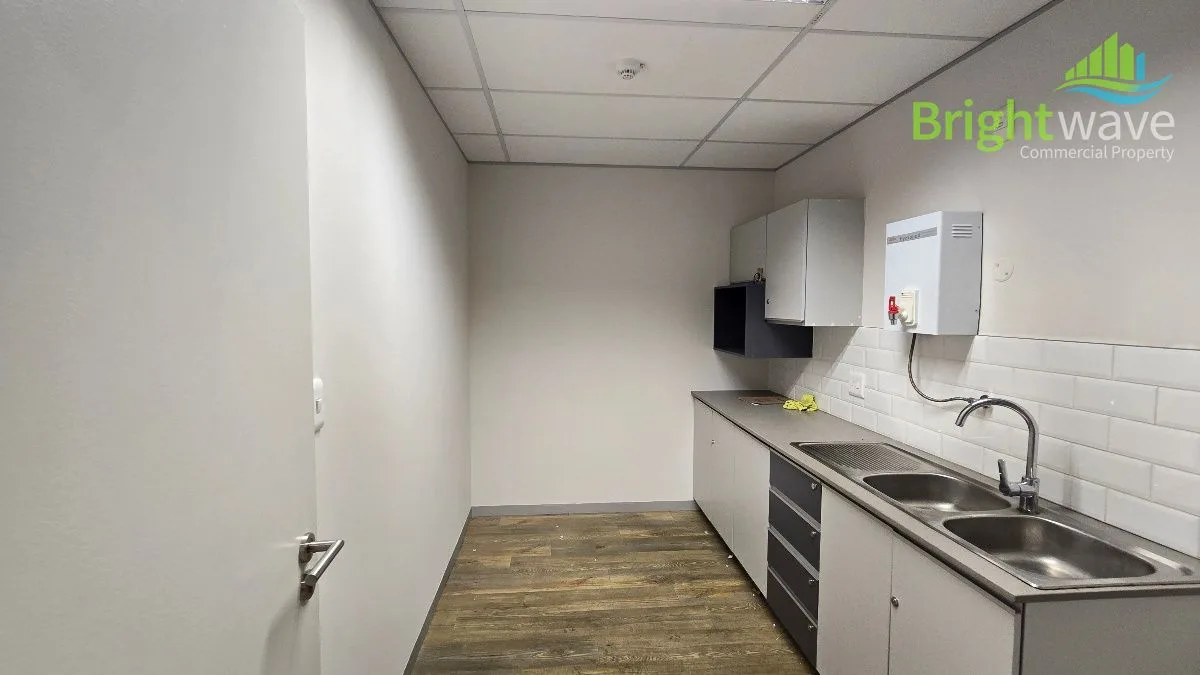 Open plan office area at City Centre, Thomas Pattullo Building, Cape Town CBD
