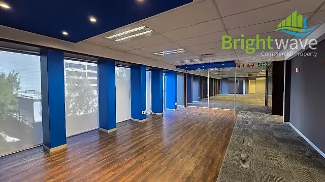 383 m2 office to let at City Centre, Thomas Pattullo Building, Cape Town CBD in Foreshore, open plan interior.