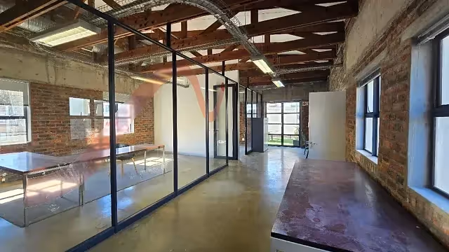 400 m2 office to let at 30 Keerom St, Velocity House, Cape Town CBD in Cape Town CBD, open plan interior.