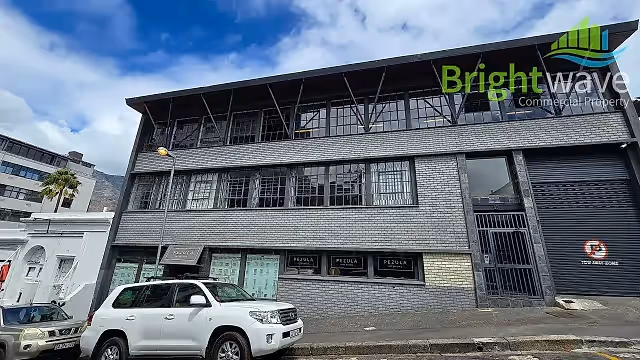 17 Buiten Street in Cape Town CBD, exterior view.