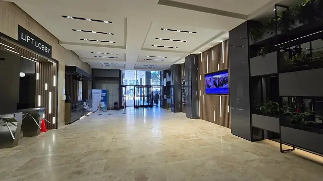 2 Long Street, Cape Town CBD - building photo 1
