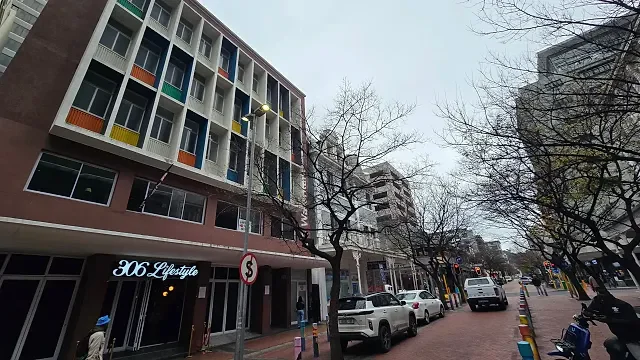 33 Waterkant Street, Cape Town CBD - building photo 4
