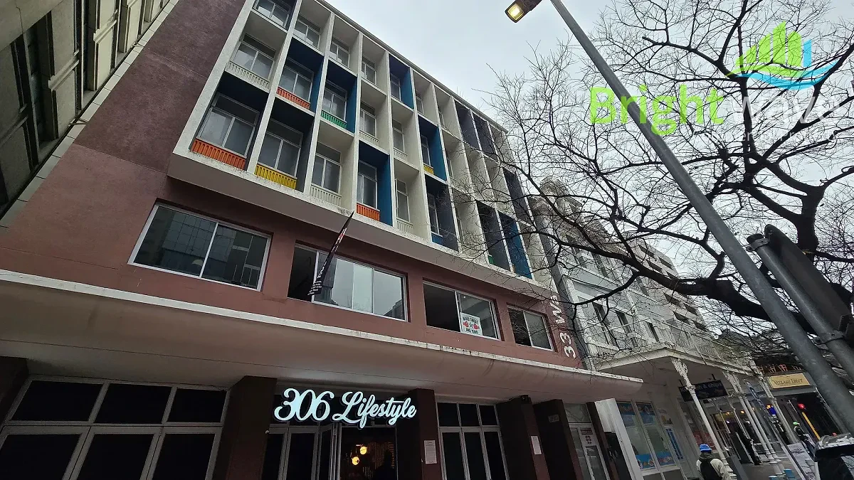 33 Waterkant Street, Cape Town CBD - building photo 5