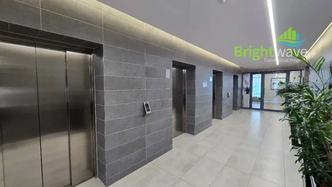 35 Lower Long Street, Foreshore, office for rent