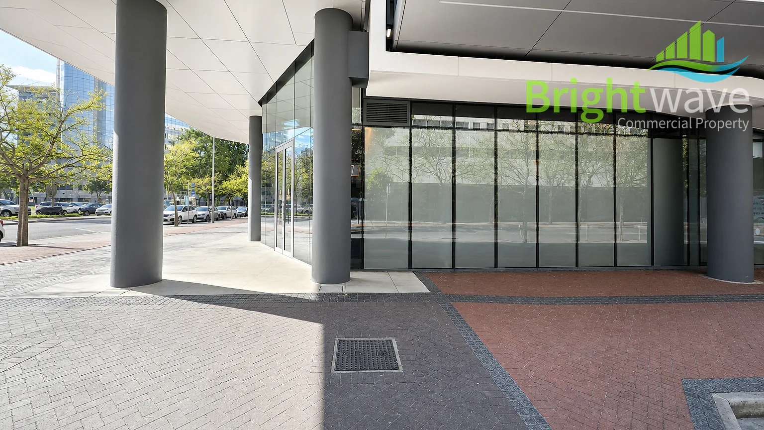 Open plan retail area at 35 Lower Long Street