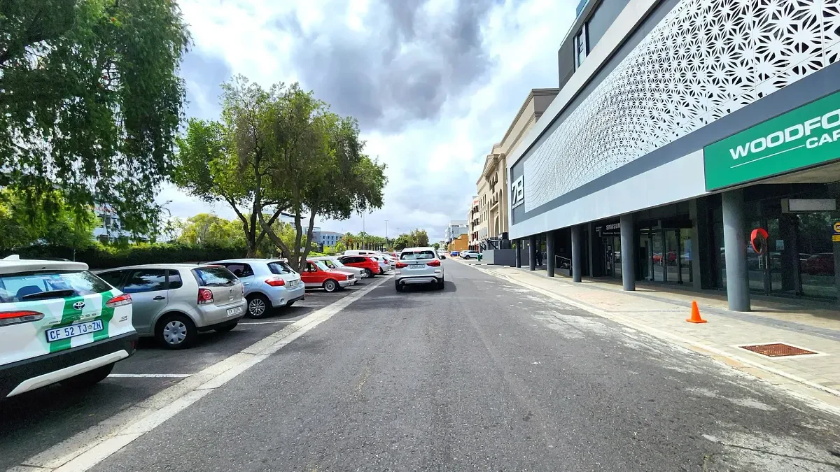78 On Edward, Tyger Valley - building photo 5