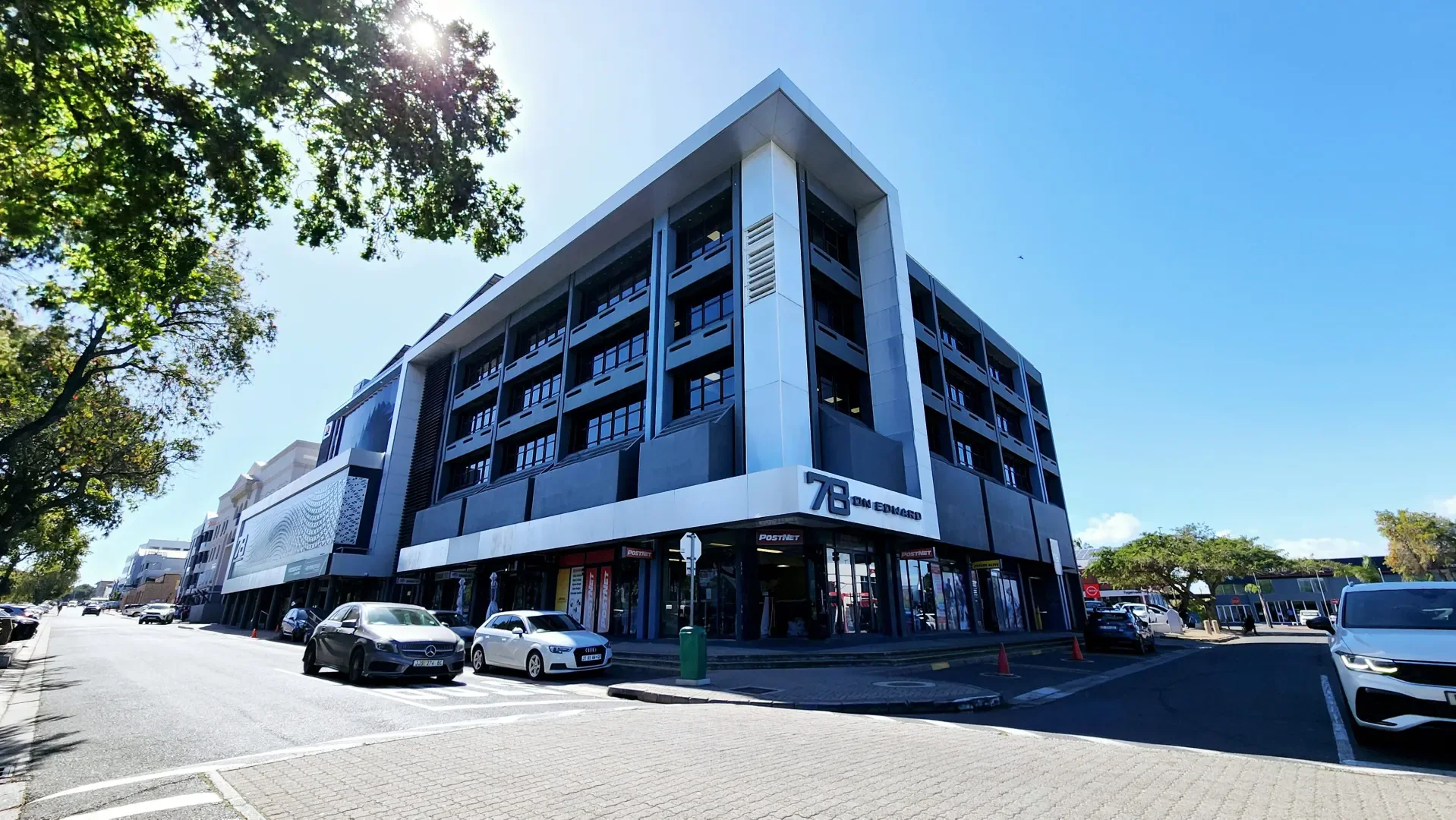 72 m² Retail in Tyger Valley