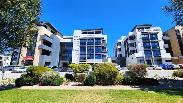 Avanti Towers Tyger Valley - building exterior
