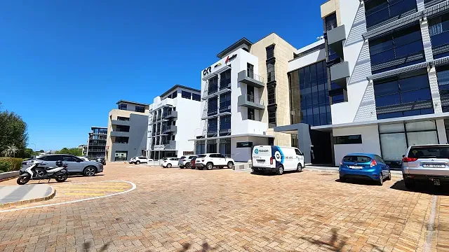 Avanti Towers, Tyger Valley - building photo 4