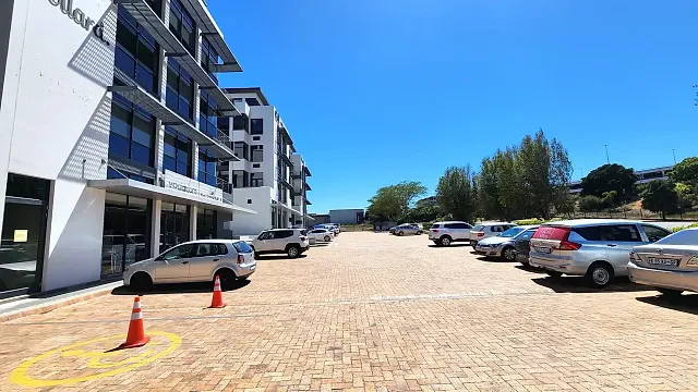 Avanti Towers, Tyger Valley - building photo 7