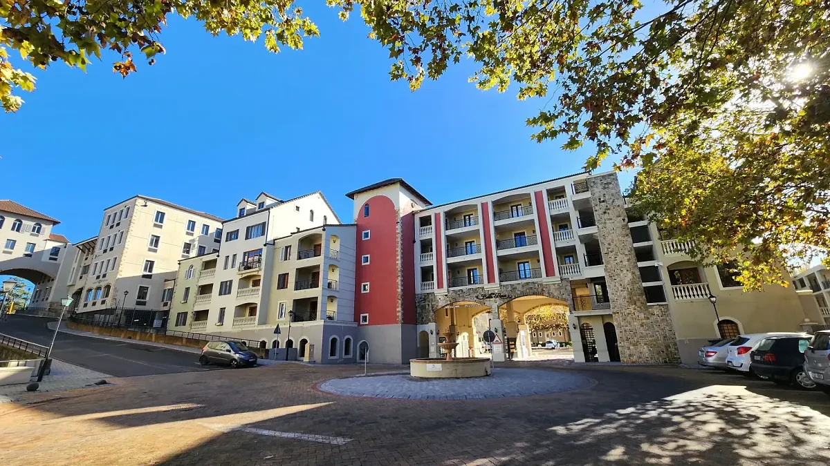 Bella Rosa Village, Tyger Valley - building photo 6