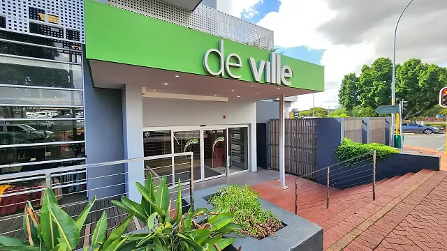 De Ville Centre, Durbanville - building photo 1