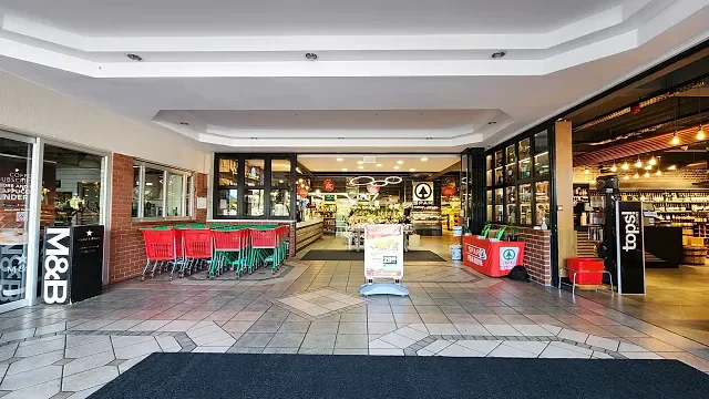 Palm Grove Centre, Durbanville - building photo 4