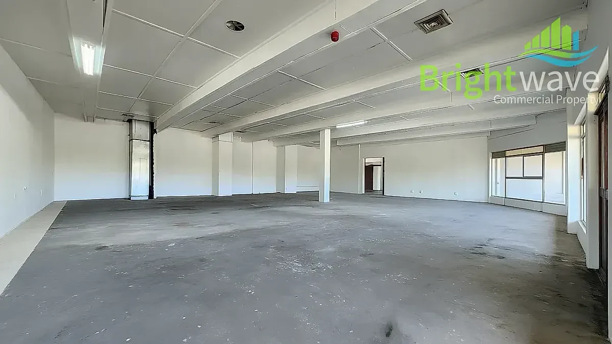 Open plan retail area at Palm Grove Centre