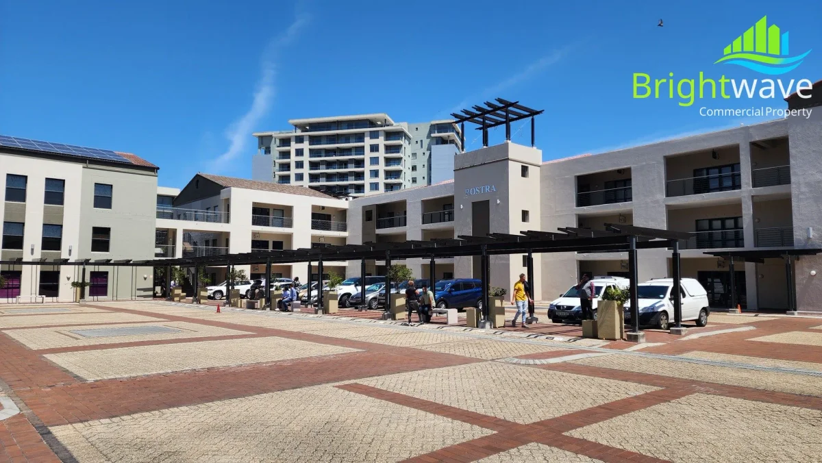The Forum - photo 3