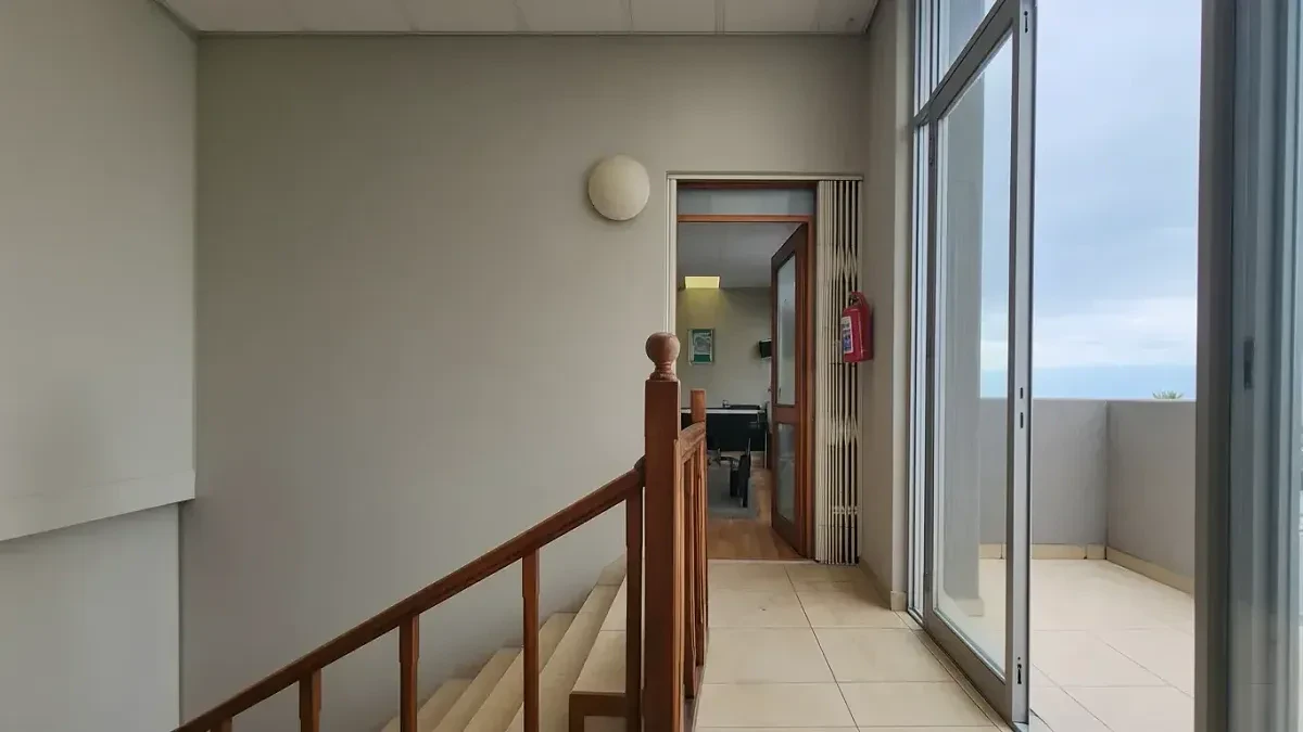 1 Bloemhof Road, Tyger Valley - building photo 9