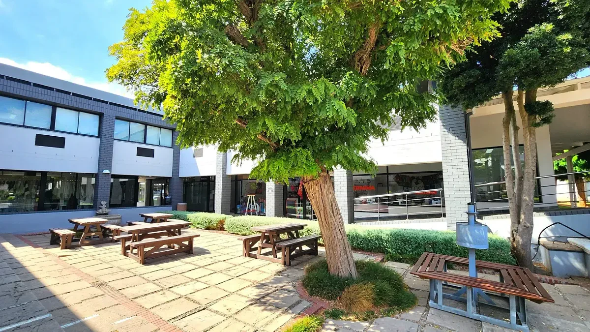 10 High Street, Tyger Valley - building photo 1