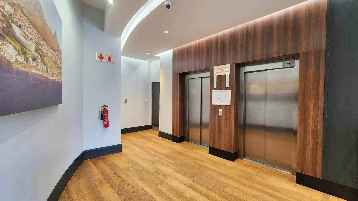 Bloemhof Building, Tyger Valley - building photo 2