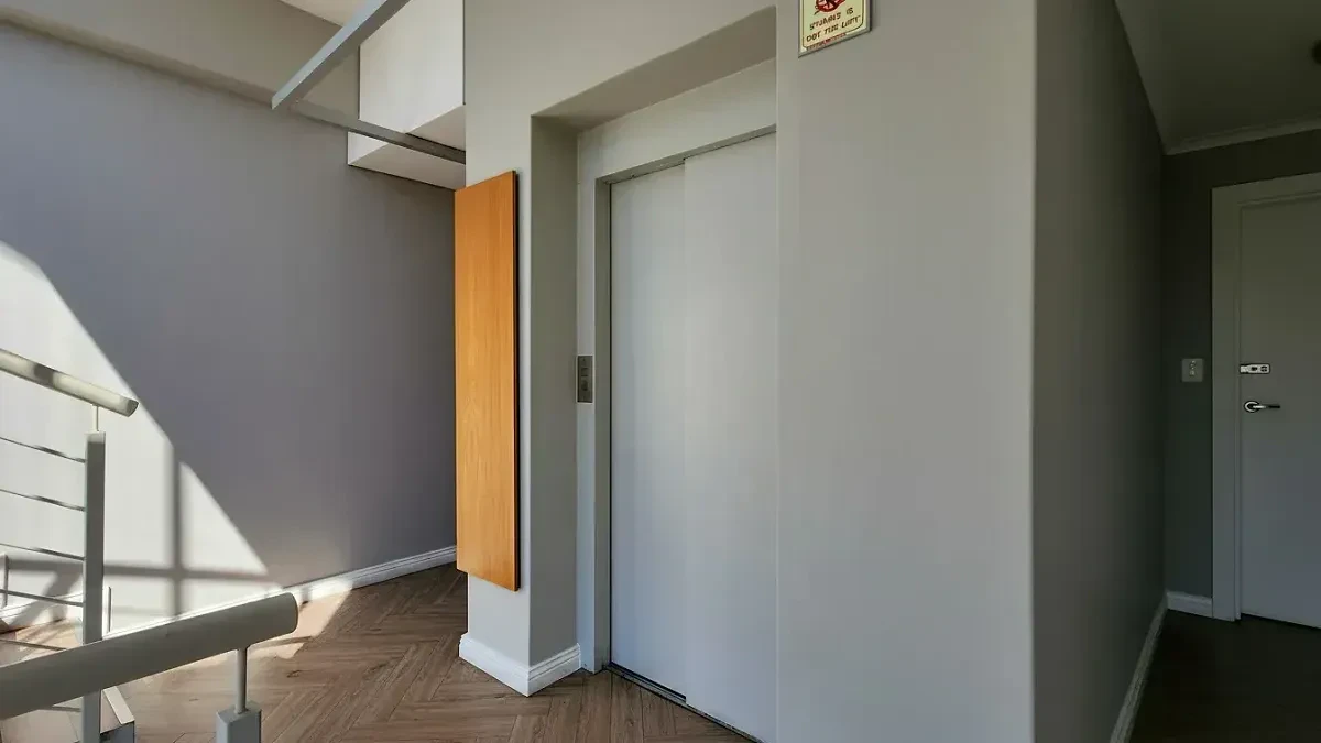 Golden Mile, Tyger Valley - building photo 4