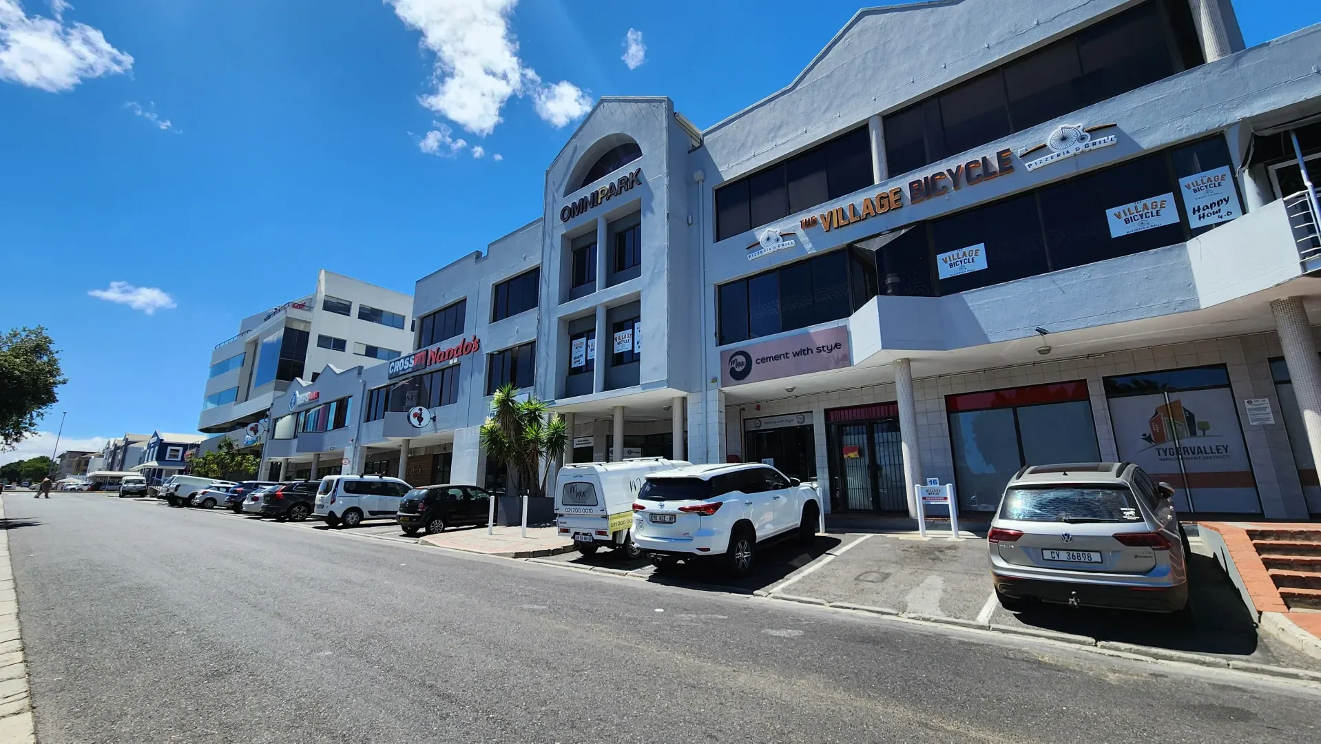 390 m² Office in Tyger Valley