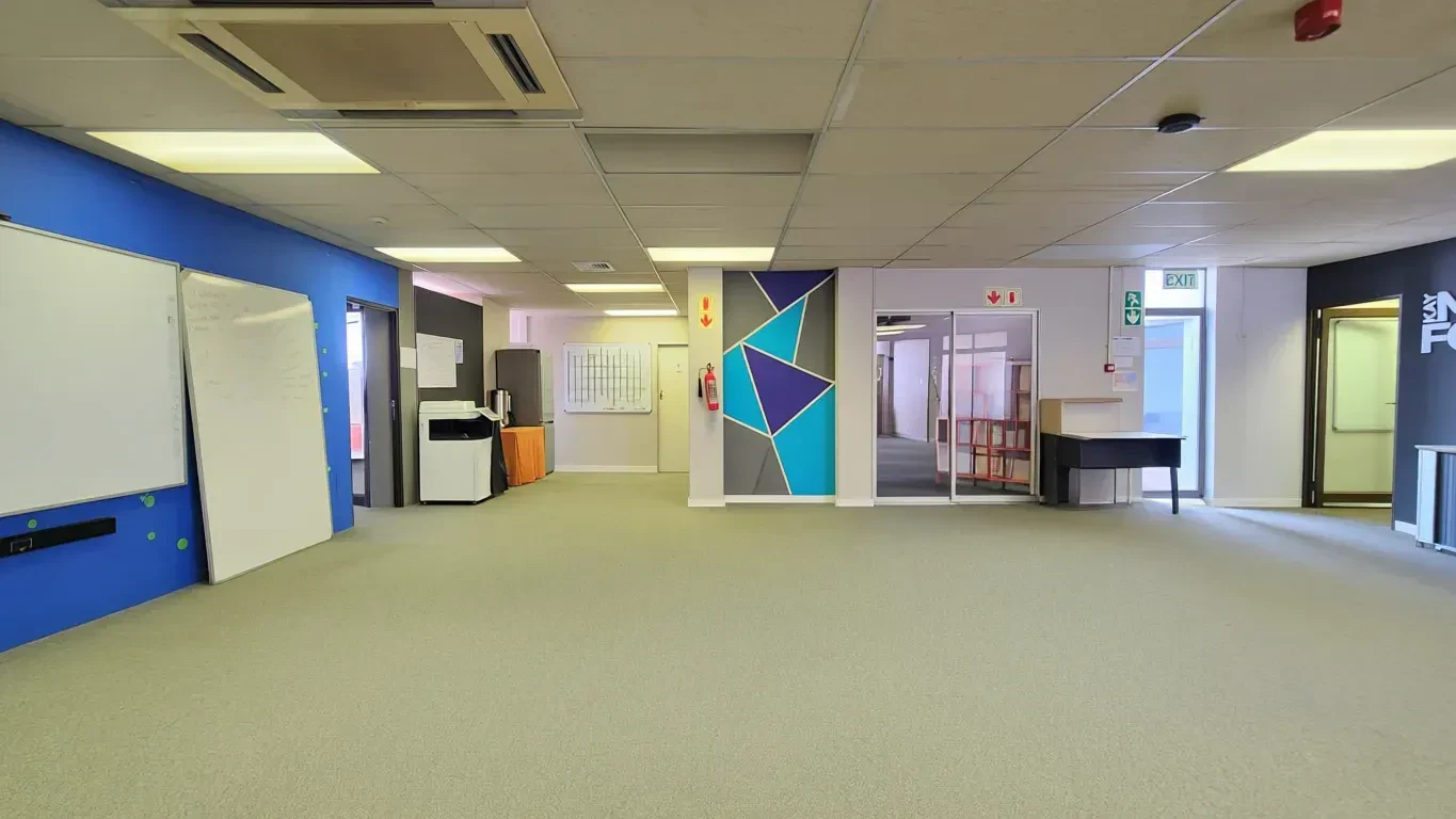330 m² Office in Tyger Valley