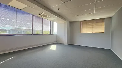 Office layout at Omni Park, Tyger Valley