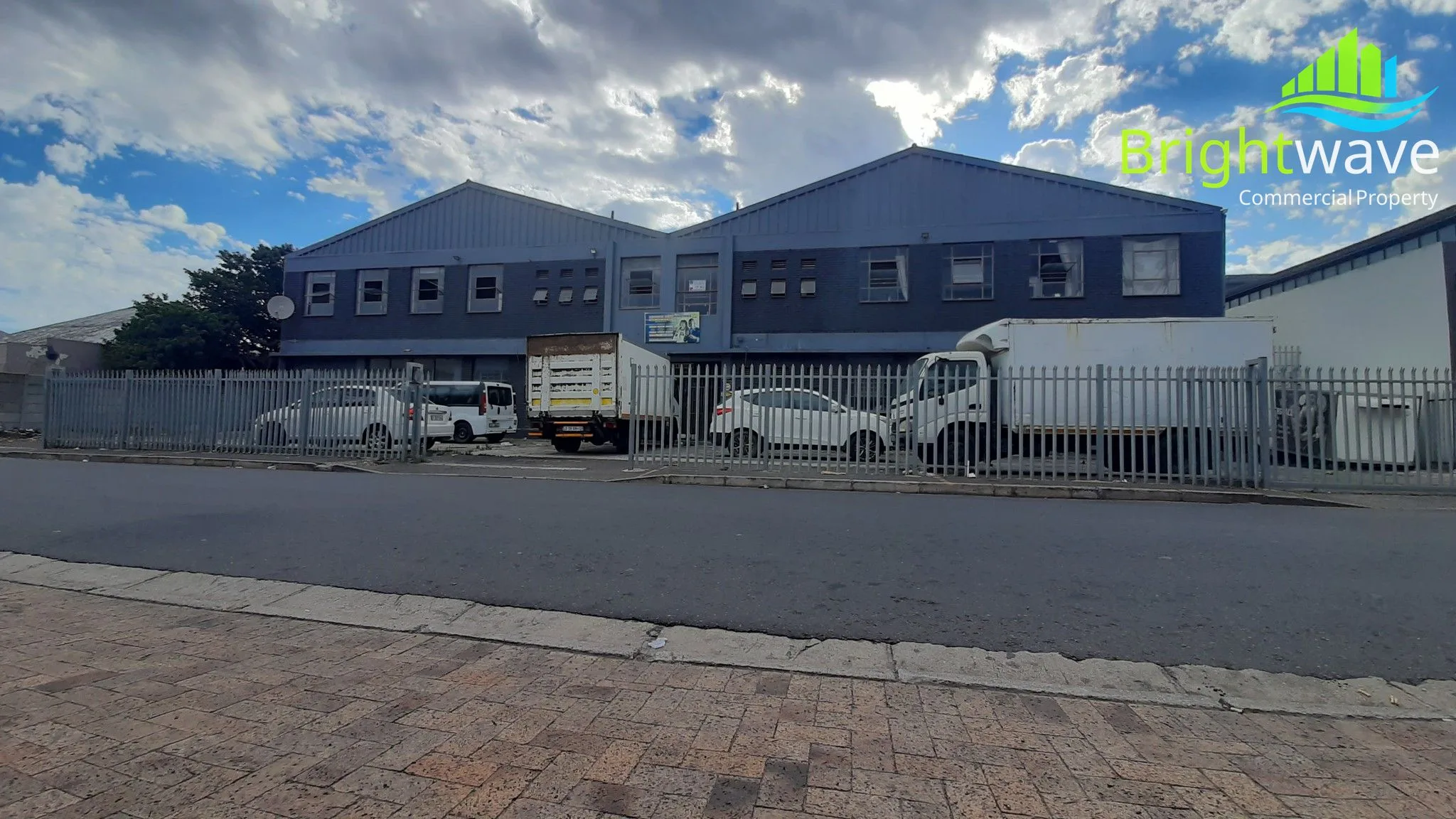 4 Hof Street Bellville - building exterior