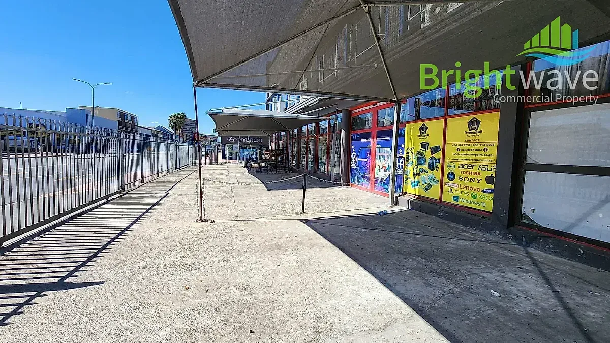 72 Voortrekker Road, Bellville - building photo 3