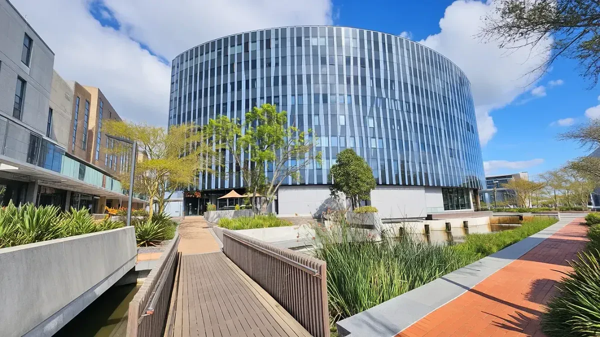 The Apex, Century City - building photo 1