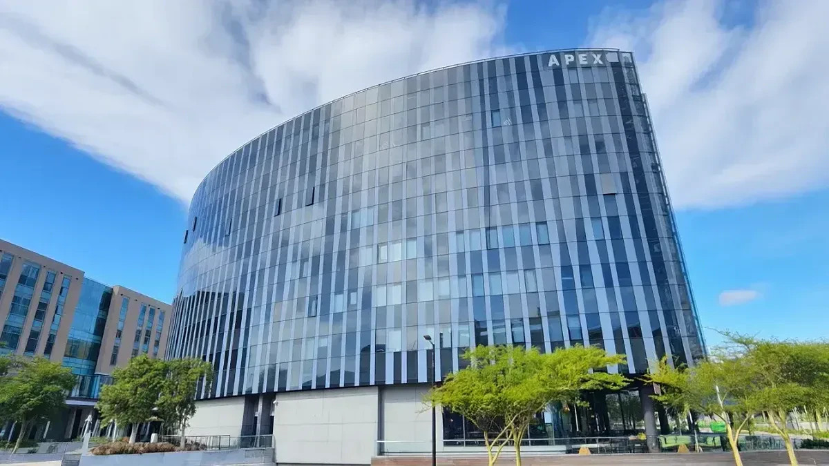 The Apex, Century City - building photo 8