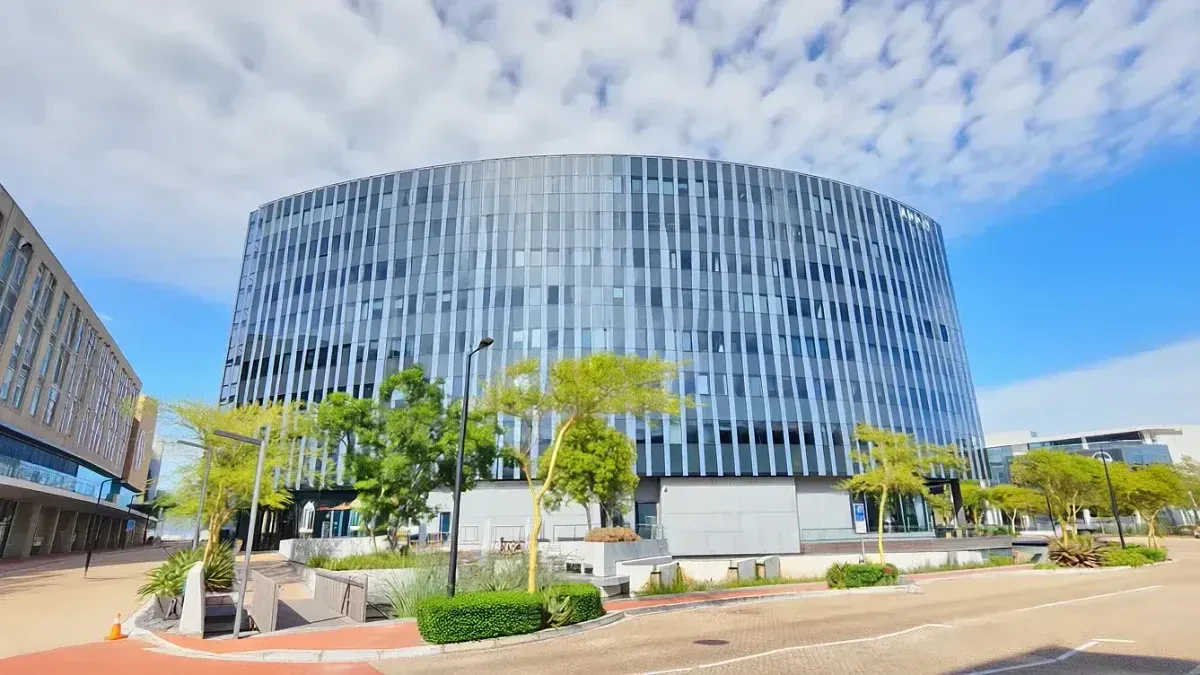 The Apex, Century City - building photo 12