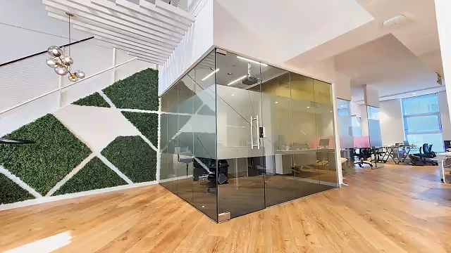 191 m2 office to let at Bridgewater Studios in Century City, open plan interior.