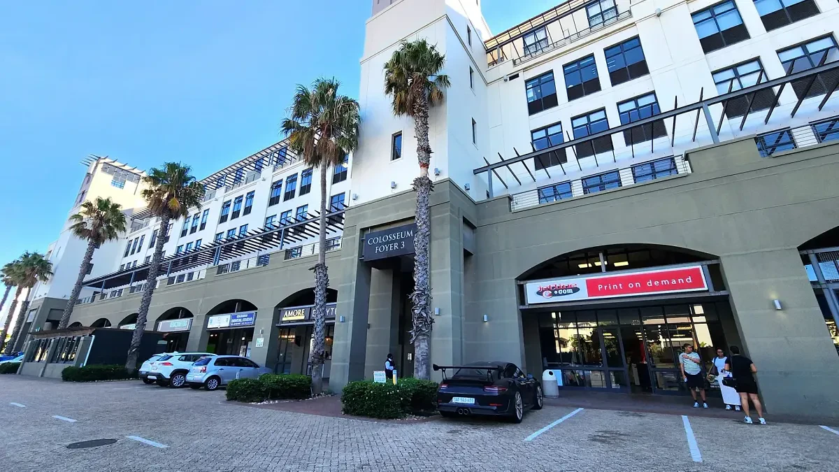 Colosseum, Century City - building photo 9