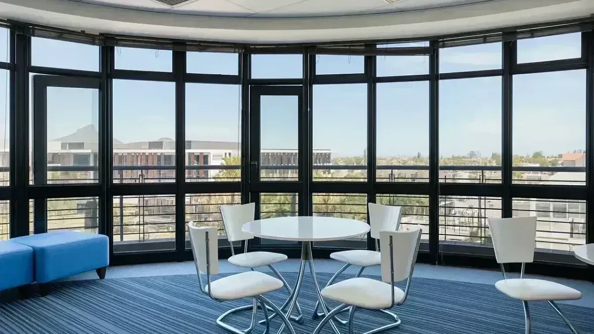 Colosseum office space to let in Century City
