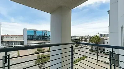 Colosseum, available office to let in Century City