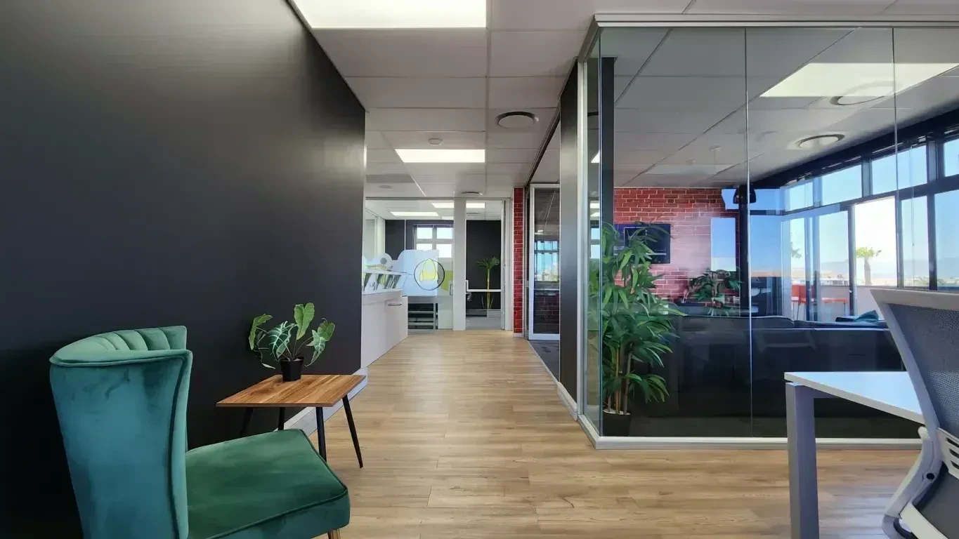 137 m² Office in Century City