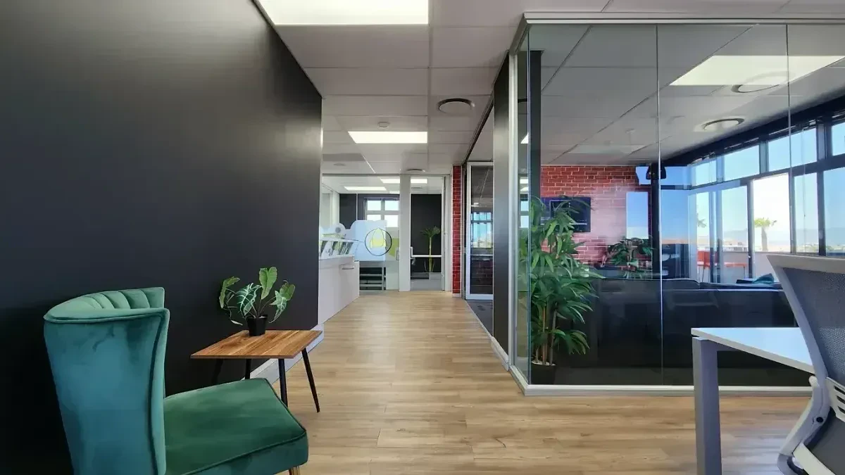 Grosvenor Square office space to let in Century City