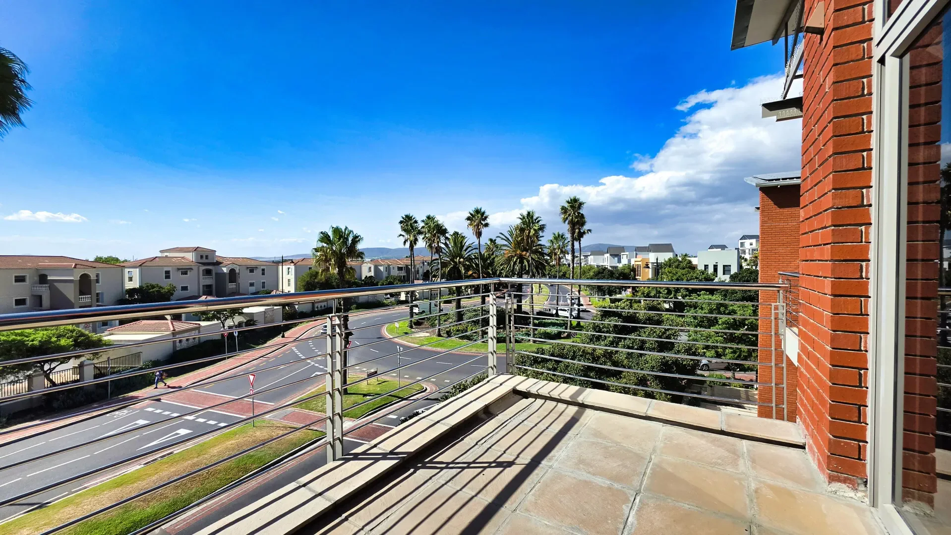 192 m² Office in Century City