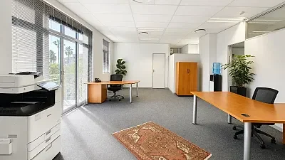 Grosvenor Square, available office to let in Century City